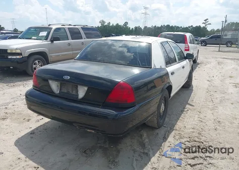 2009 Ford Crown Victoria Police Interceptor z USA, uszkodzony, nr VIN 2FAHP71V69X141094